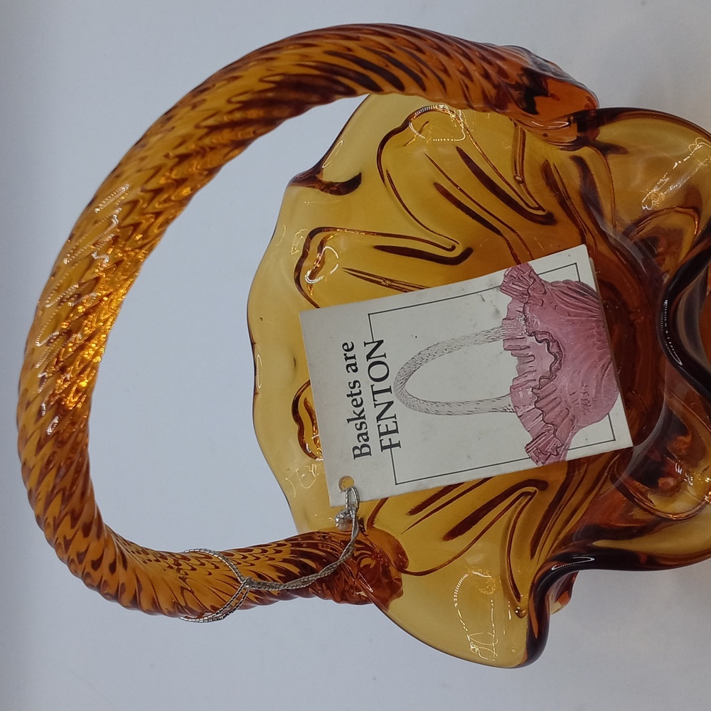 Vintage Fenton Art Glass Amber Gold Lamb's Tongue Wedding Shower Basket USA Made - Picture 6 of 6